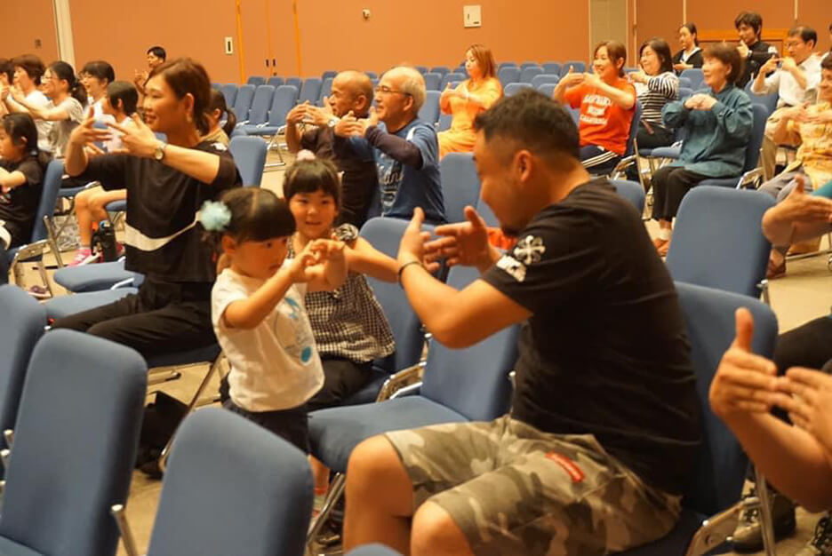 ダレデモダンス